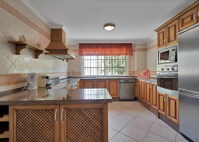 Apartamento En El Centro De San Pedro Con Parking - Del Valle 72 1